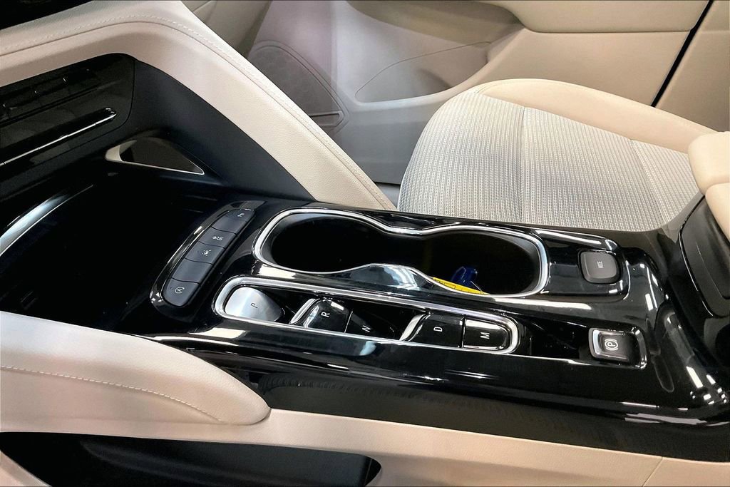 Used 2022 Buick Envision Preferred FWD image 20