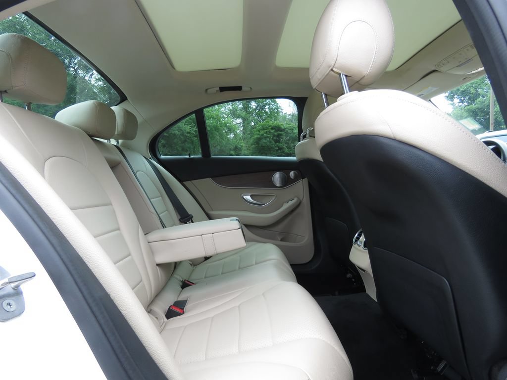 Used 2019 Mercedes-Benz C 300 4MATIC Sedan image 16