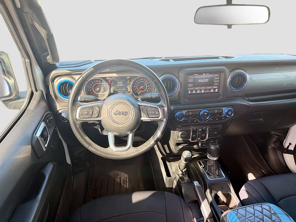 Used 2020 Jeep Gladiator Overland w/ Safety Group image 16