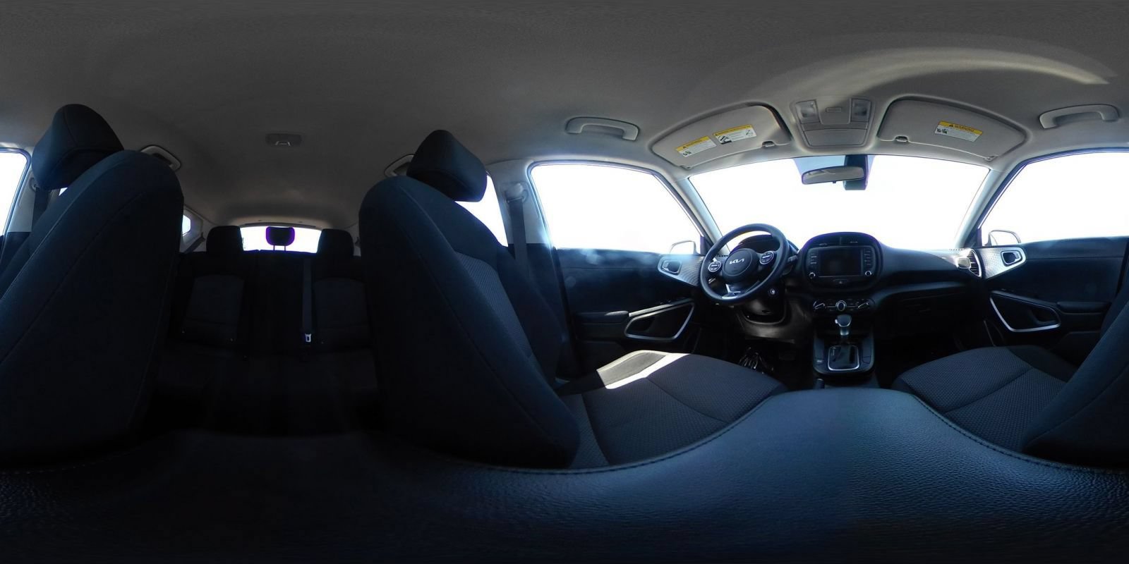 Used 2025 Kia Soul LX w/ LX Technology Package FWD image 42