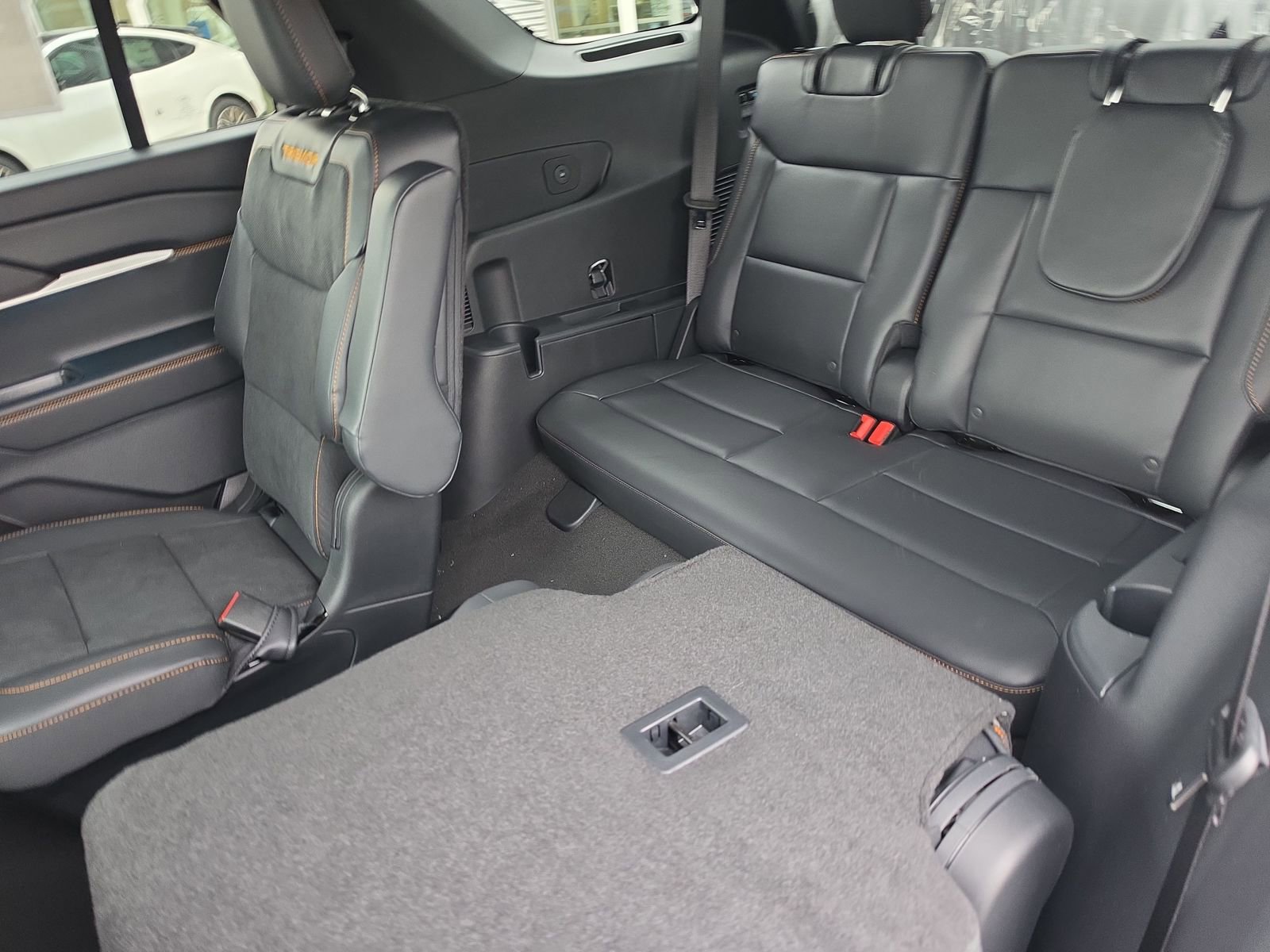 New 2026 Ford Explorer Tremor w/ Tremor Convenience Package image 15