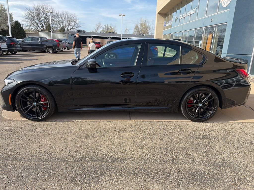 Used 2024 BMW 330i xDrive Sedan w/ M Sport Package AWD/4WD image 5