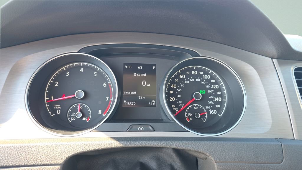 Used 2017 Volkswagen Golf SE FWD image 22