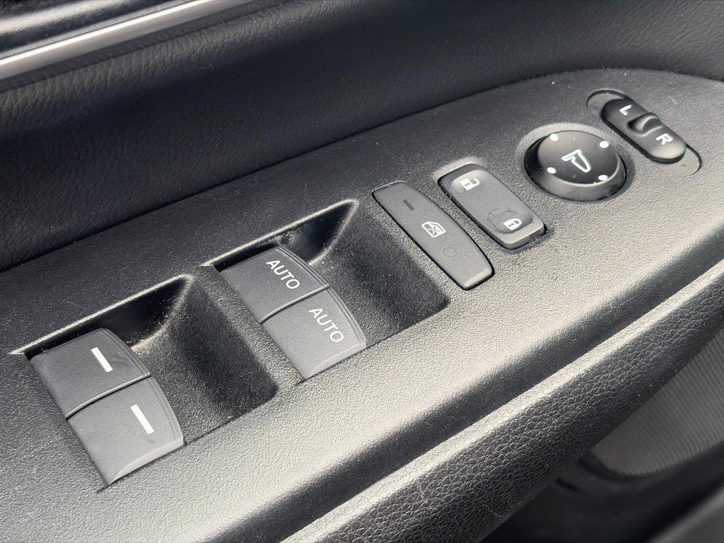 Used 2017 Honda CR-V EX-L image 25