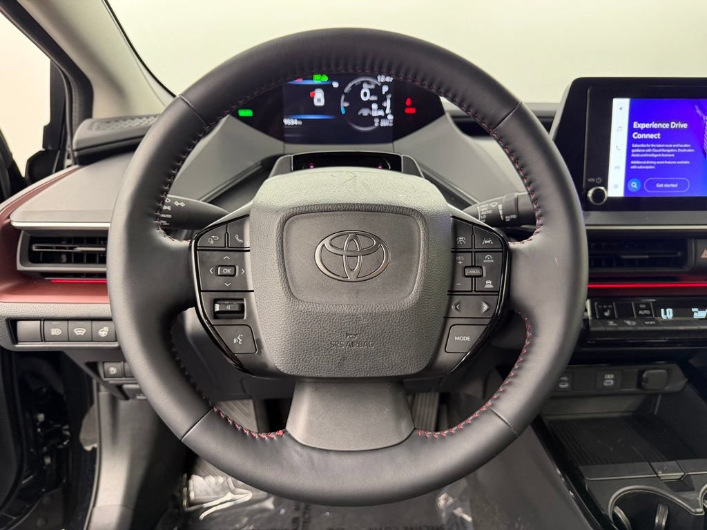 Used 2025 Toyota Prius Plug-In Hybrid FWD image 25