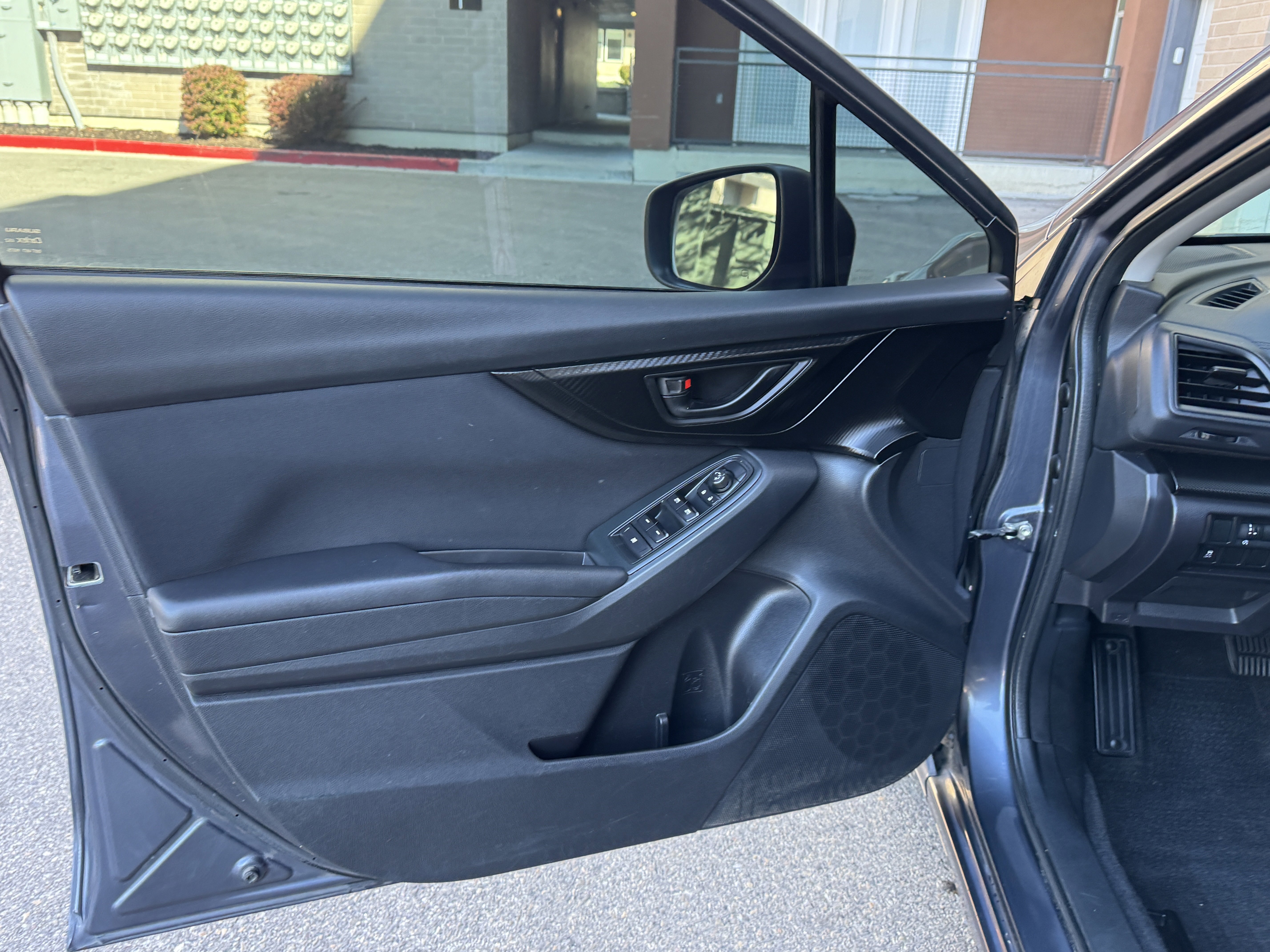 Used 2017 Subaru Impreza 2.0i Premium image 15