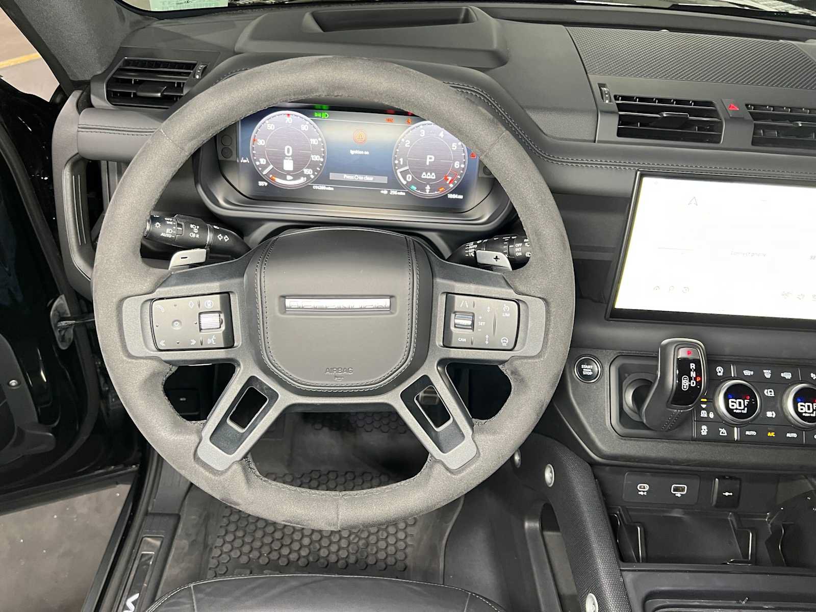 Used 2024 Land Rover Defender 110 V8 AWD/4WD image 25