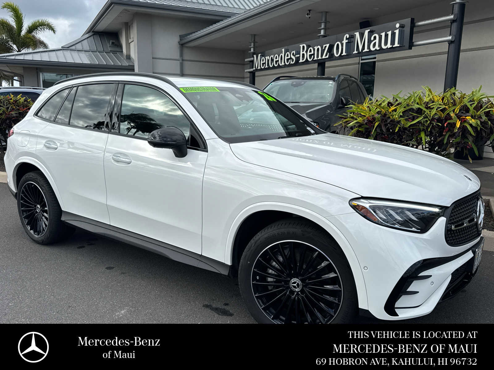 Used 2026 Mercedes-Benz GLC 300 image 1