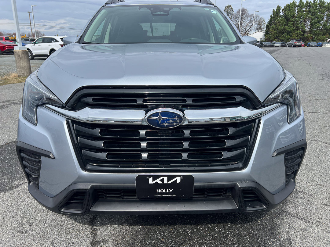 Used 2023 Subaru Ascent Limited image 16