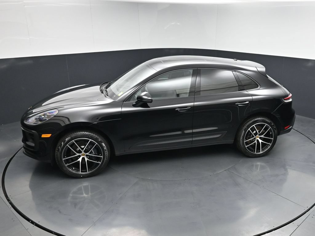 New 2026 Porsche Macan AWD/4WD image 15