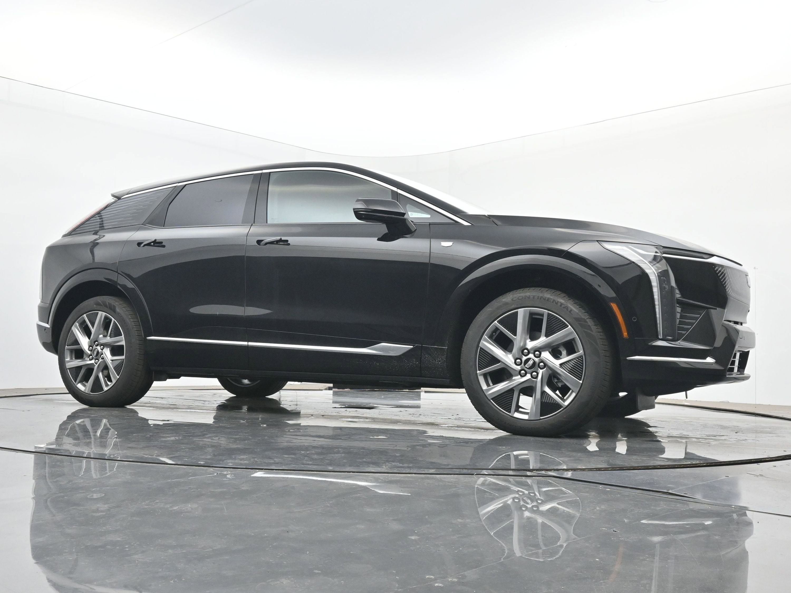 New 2026 Cadillac Optiq Luxury 2 AWD/4WD image 21
