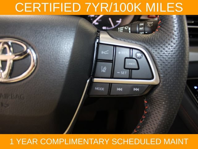Used 2023 Toyota Sienna XSE AWD/4WD image 23