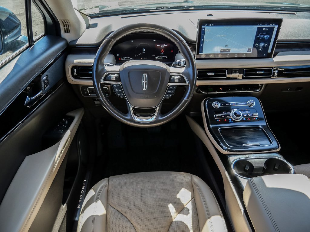 Used 2023 Lincoln Nautilus Reserve AWD/4WD image 28