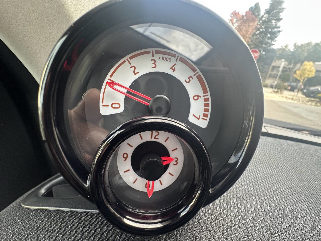 Used 2016 smart fortwo passion image 16