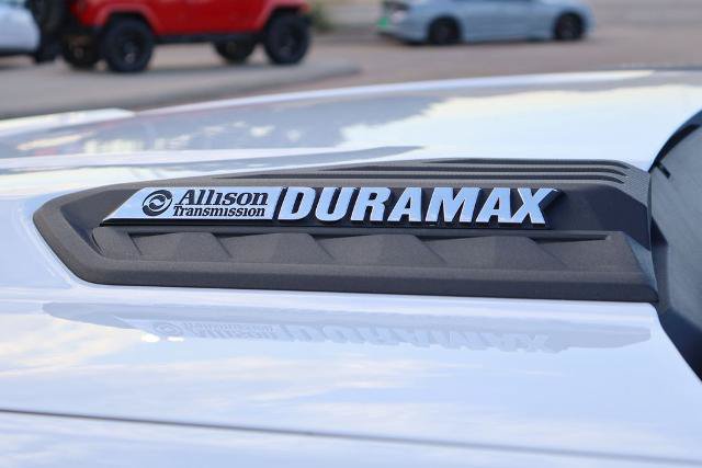 Used 2025 Chevrolet Silverado 3500 LT AWD/4WD image 4