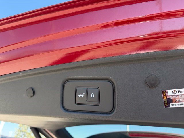 Used 2024 Nissan Pathfinder SL AWD/4WD image 33