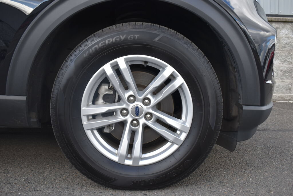Used 2024 Ford Explorer XLT w/ Equipment Group 202A AWD/4WD image 28