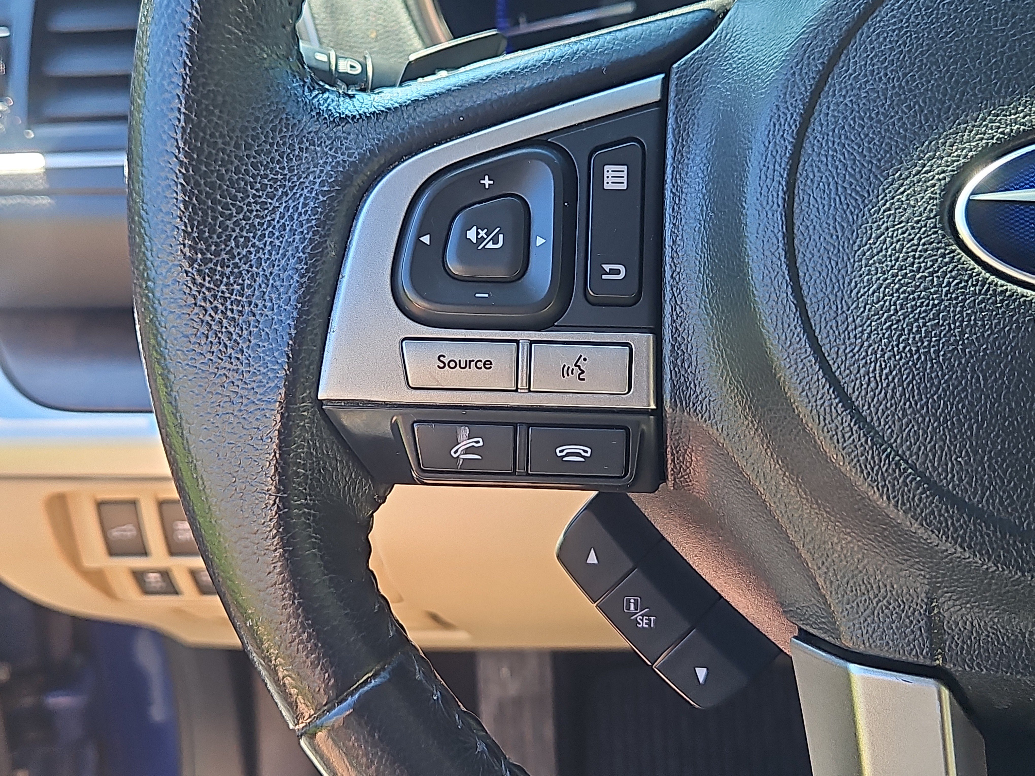 Used 2017 Subaru Outback 2.5i Limited AWD/4WD image 19
