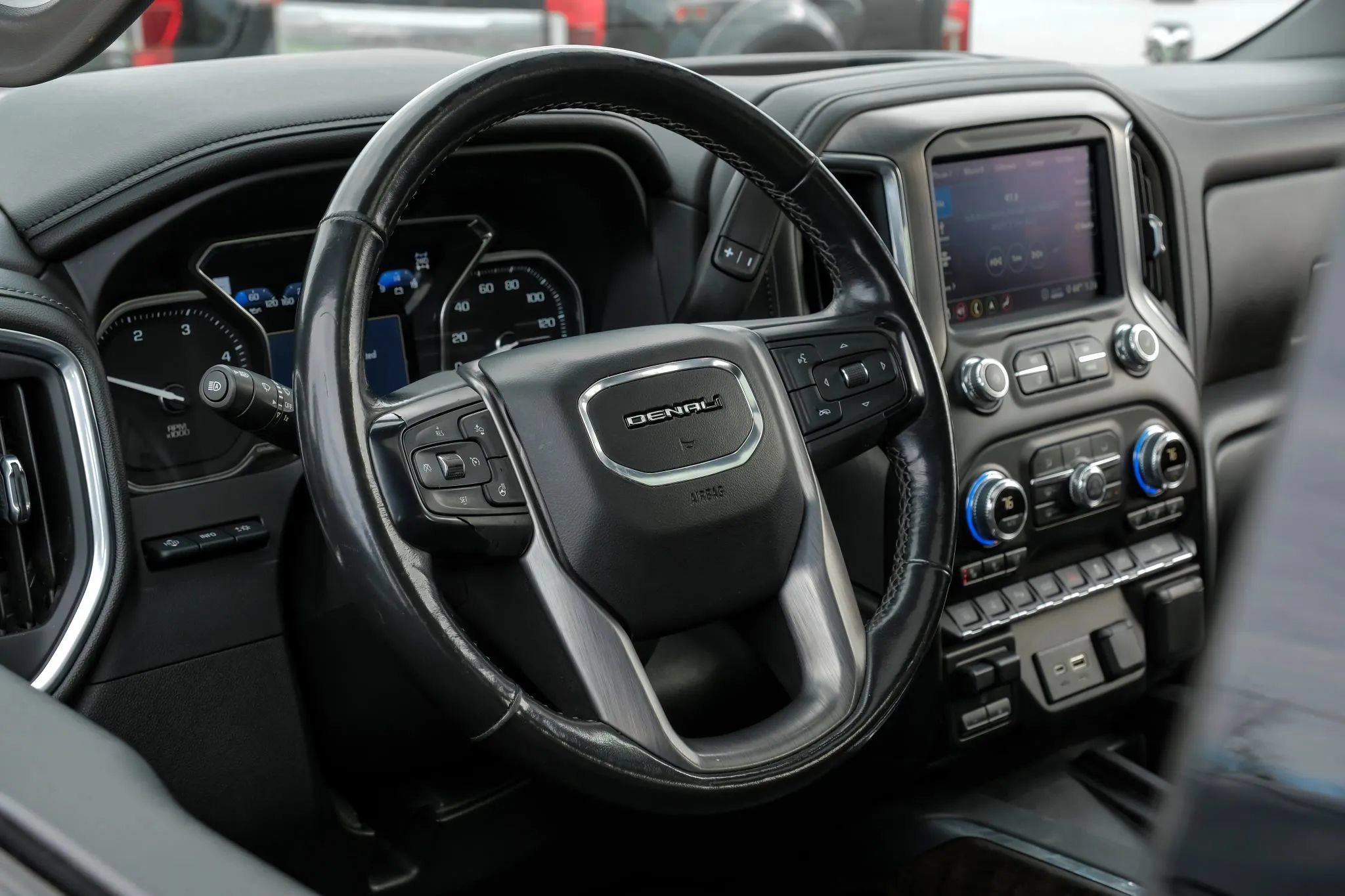 Used 2020 GMC Sierra 2500 Denali w/ Denali Ultimate Package AWD/4WD image 22
