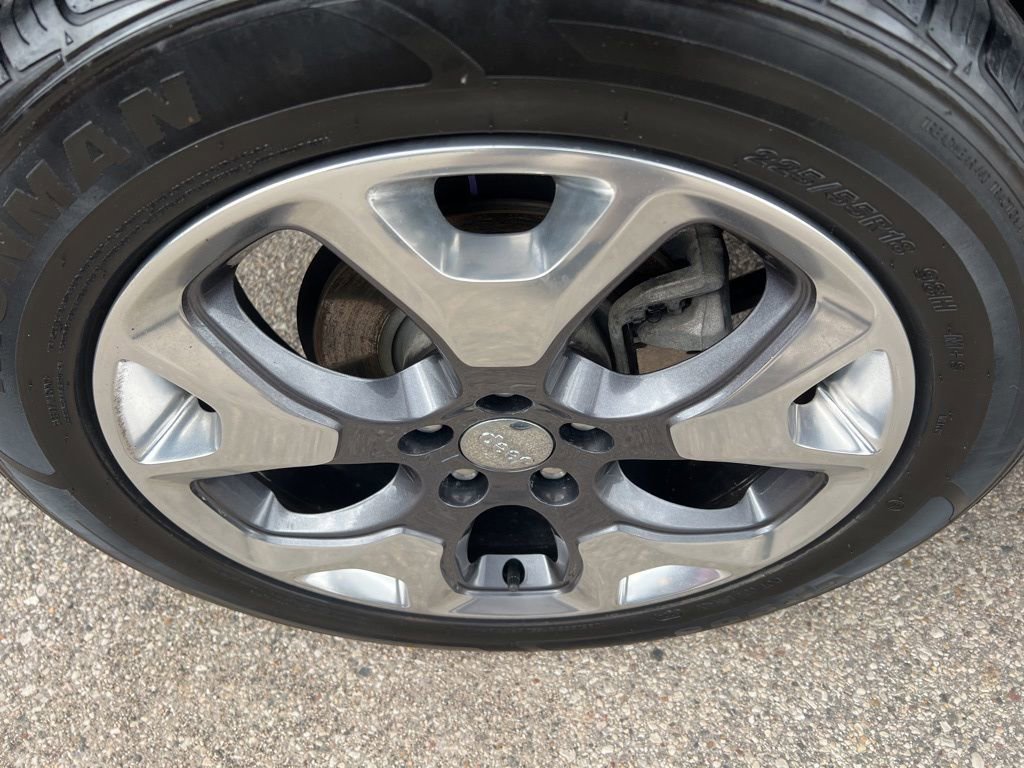 Used 2021 Jeep Compass Limited image 40