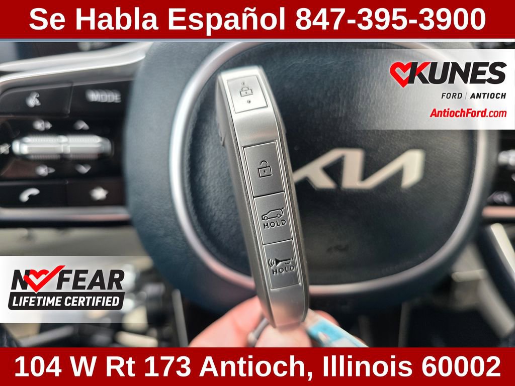 Used 2025 Kia Carnival SX Prestige image 86