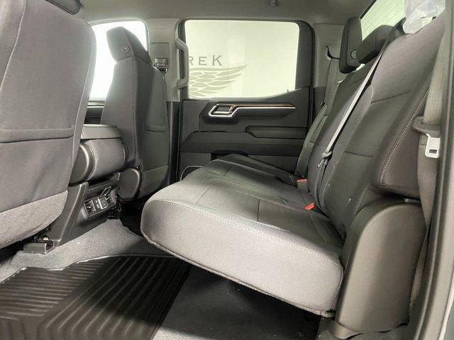 Used 2025 Chevrolet Silverado 1500 LT AWD/4WD image 20