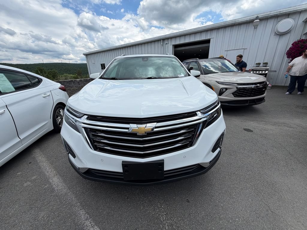 Used 2022 Chevrolet Equinox Premier AWD/4WD image 8