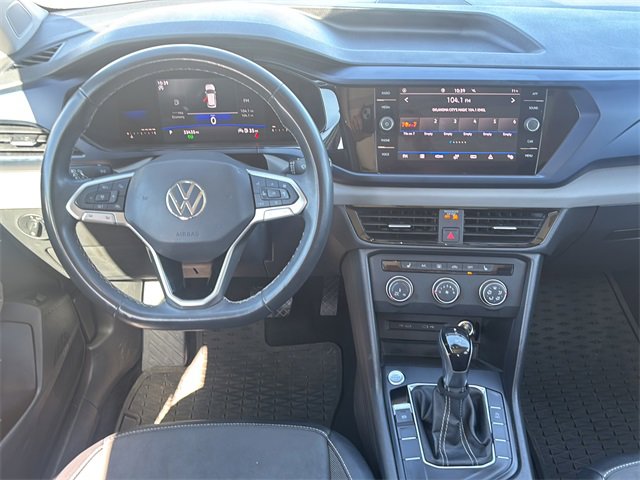 Used 2022 Volkswagen Taos SE w/ Panoramic Sunroof Package image 19