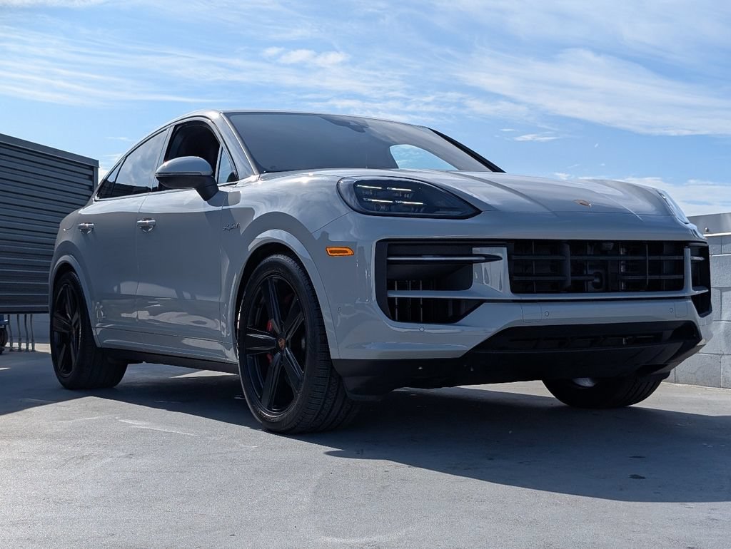 Certified 2026 Porsche Cayenne S AWD/4WD image 25