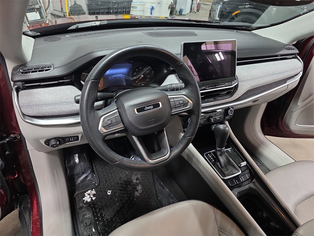 Used 2022 Jeep Compass Latitude w/ Convenience Group image 16