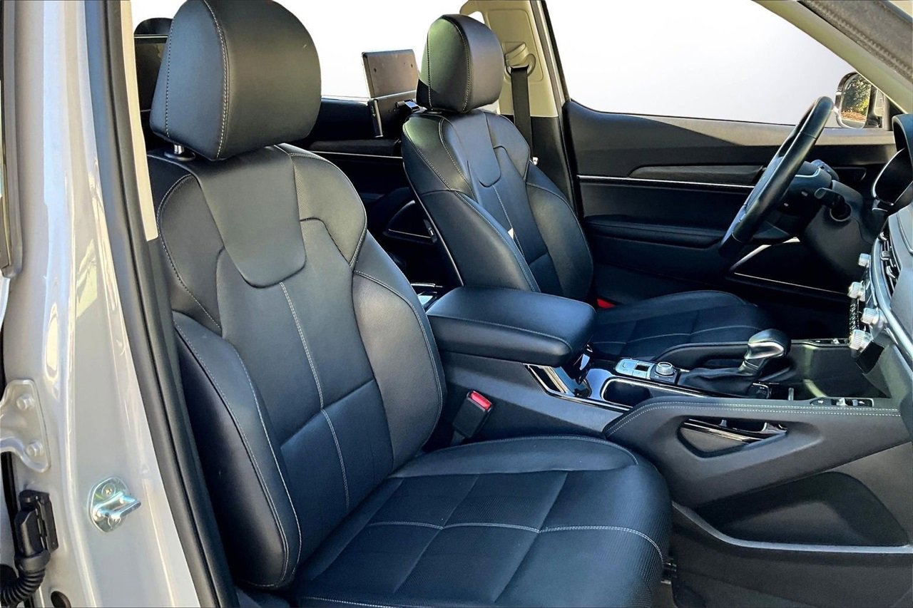 Used 2022 Kia Telluride SX w/ Nightfall Edition Package image 23