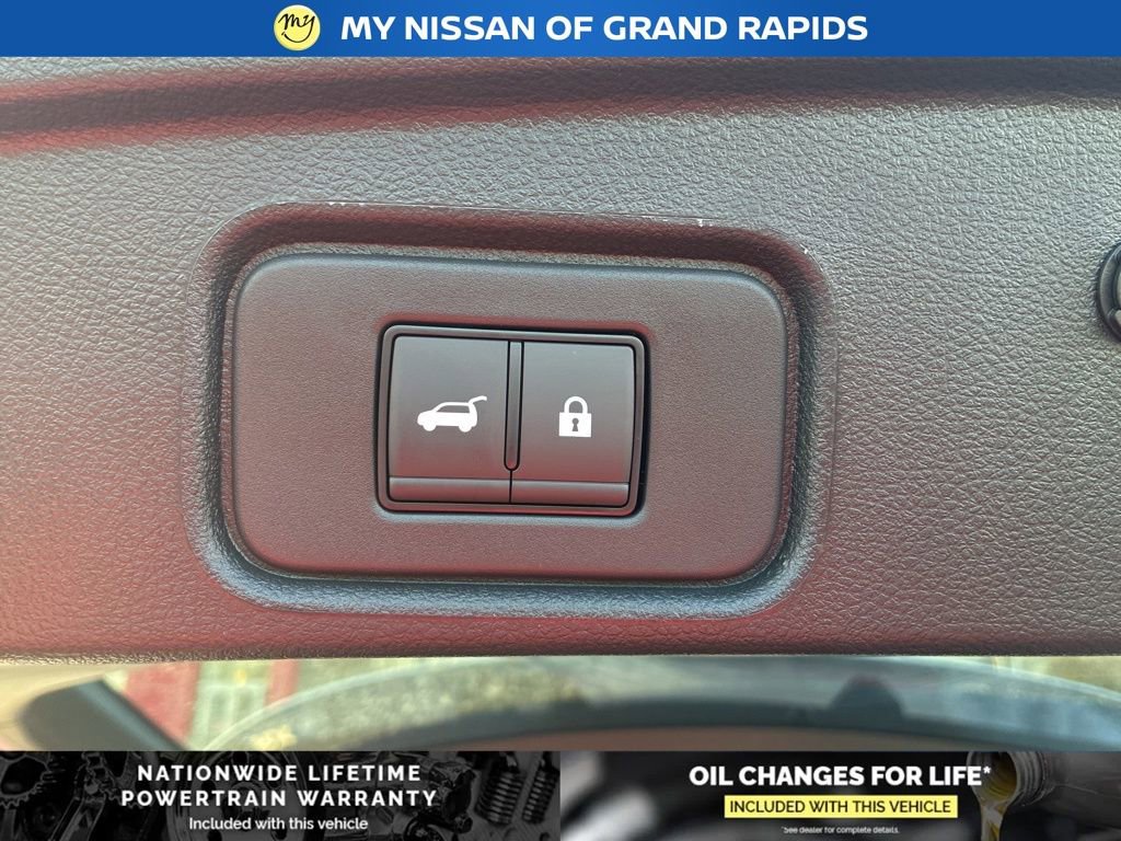 New 2026 Nissan Pathfinder SV image 15