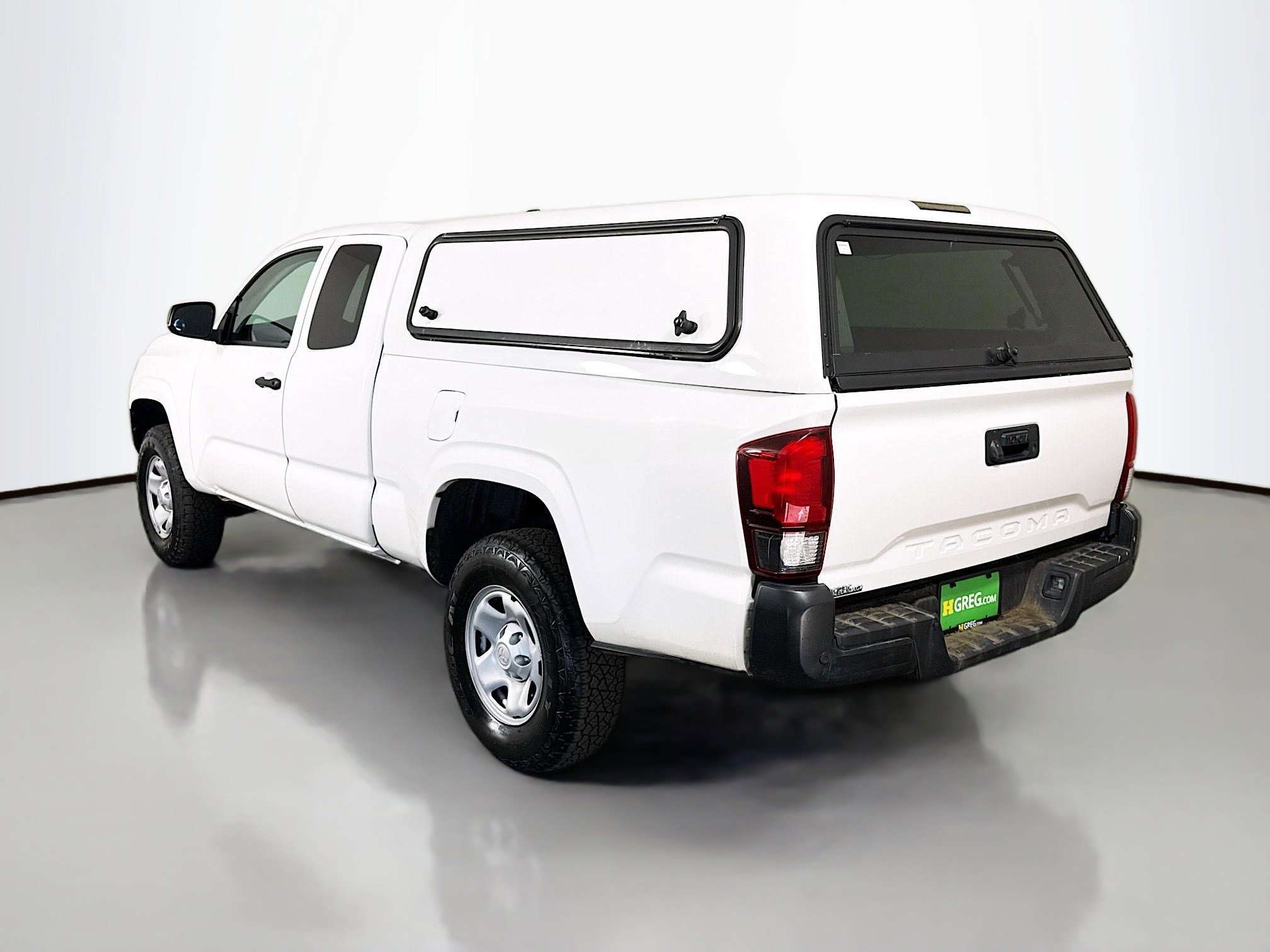 Used 2020 Toyota Tacoma SR image 7