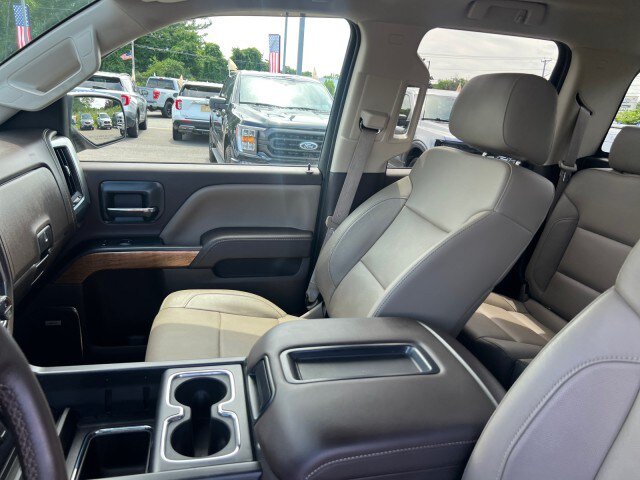 Used 2015 Chevrolet Silverado 1500 LTZ w/ LTZ Plus Package AWD/4WD image 9