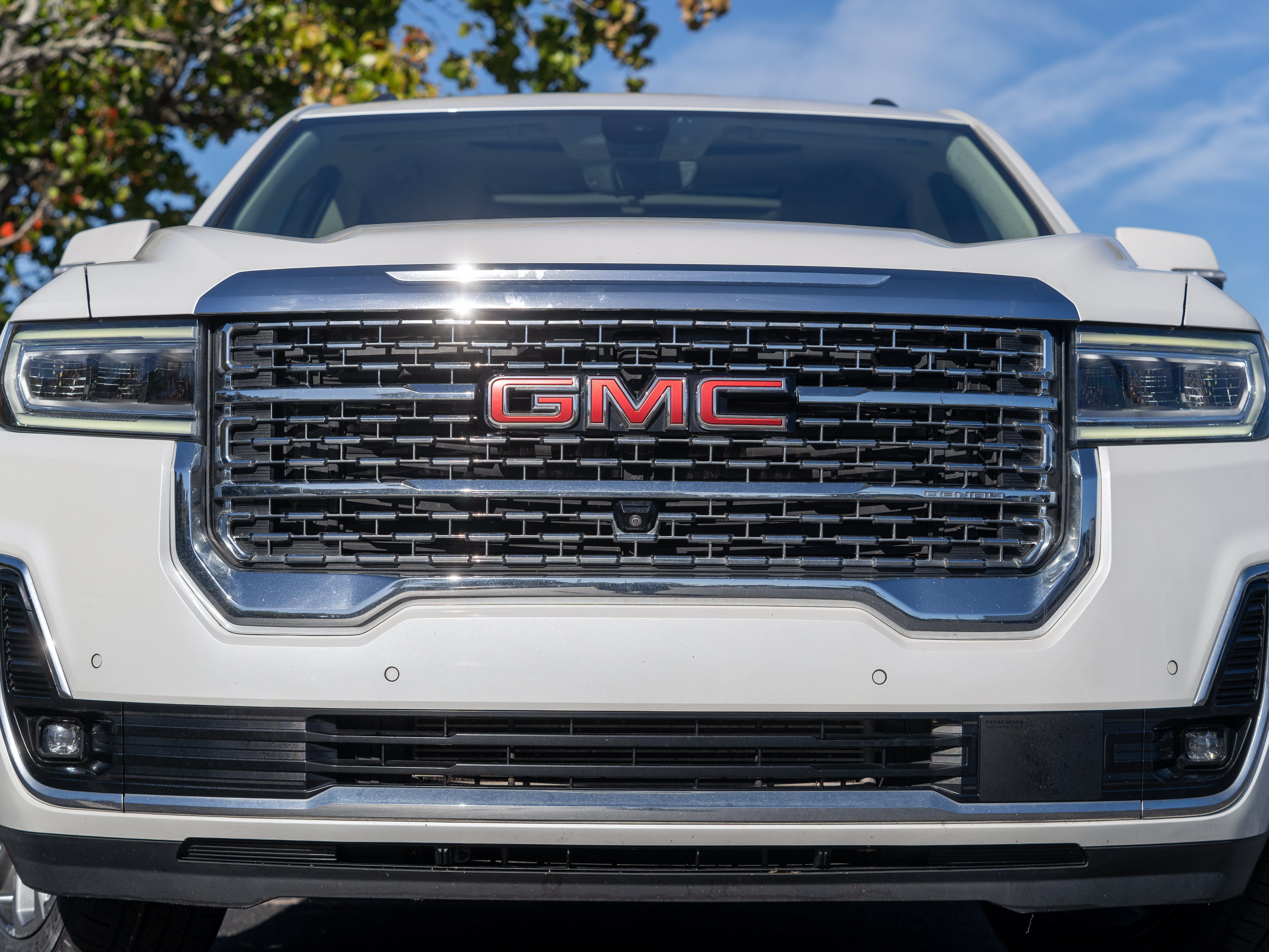 Used 2023 GMC Acadia Denali w/ Denali Ultimate Package FWD image 41