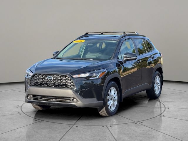 Certified 2024 Toyota Corolla Cross LE w/ Moonroof Package AWD/4WD image 2