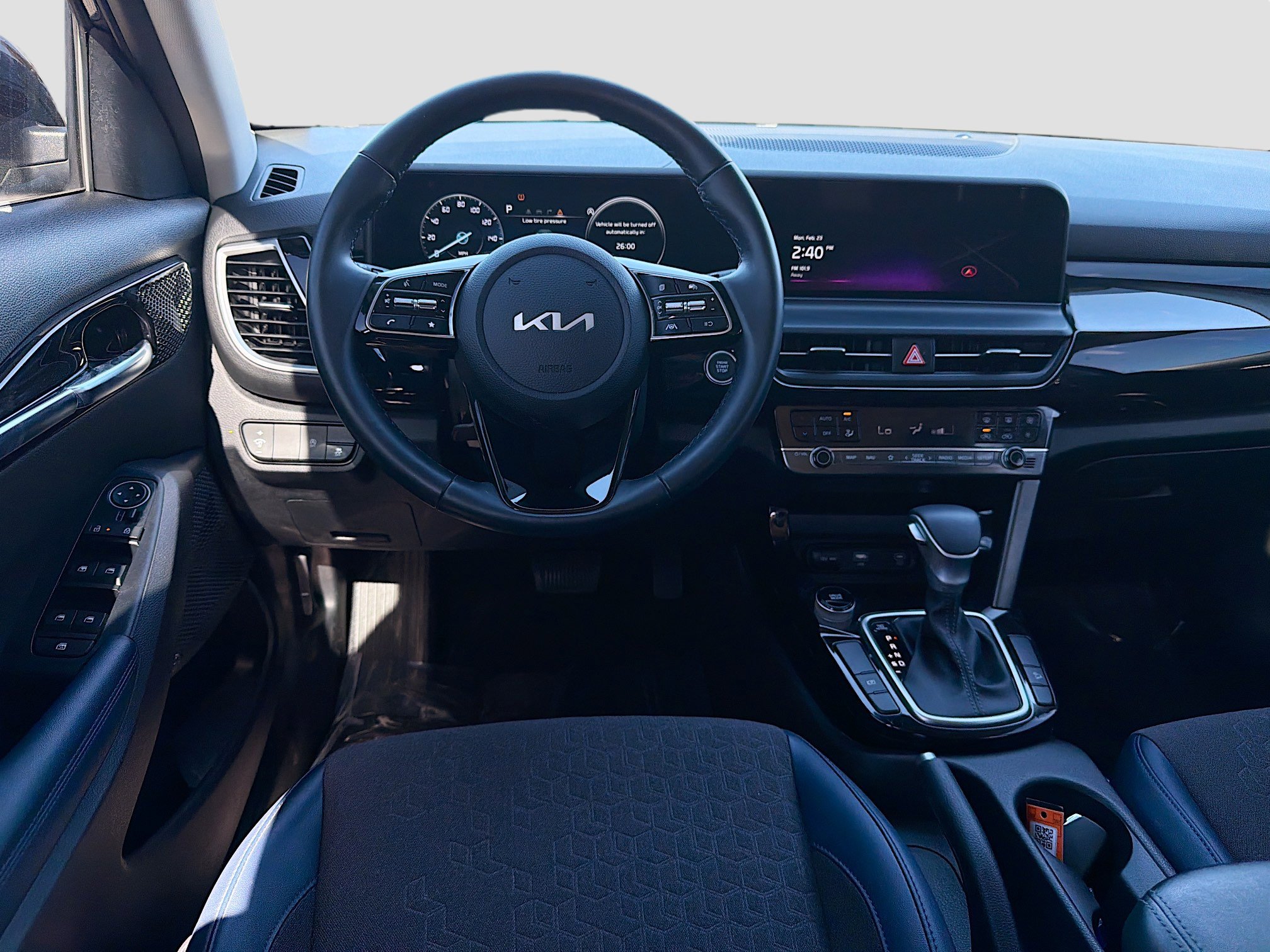 Used 2024 Kia Seltos S image 16