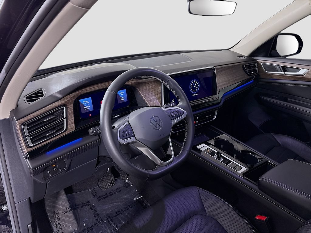 Used 2024 Volkswagen Atlas SEL AWD/4WD image 9