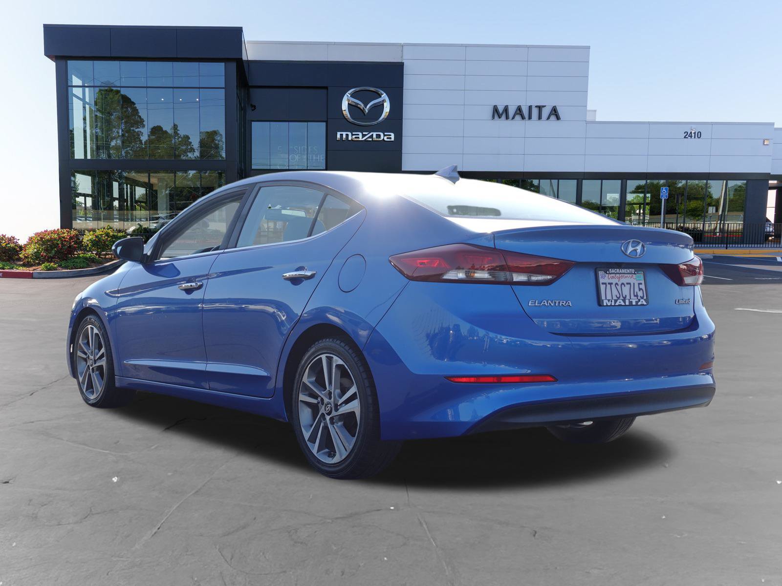 Used 2017 Hyundai Elantra Limited FWD image 5