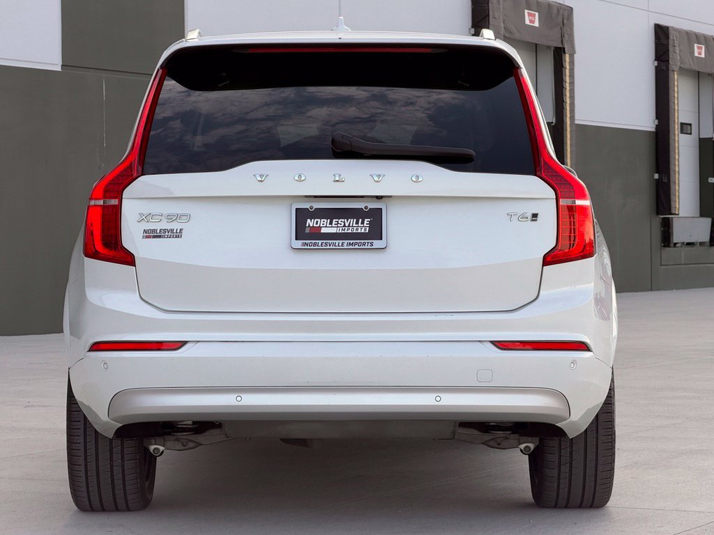 Used 2022 Volvo XC90 T6 Momentum w/ Climate Package AWD/4WD image 7