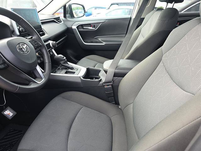Used 2025 Toyota RAV4 XLE w/ Weather Package FWD image 9