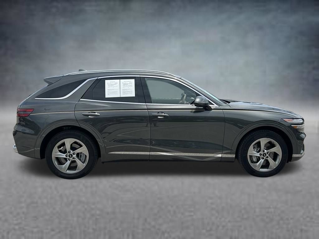 Used 2026 Genesis GV70 2.5T Advanced AWD/4WD image 4