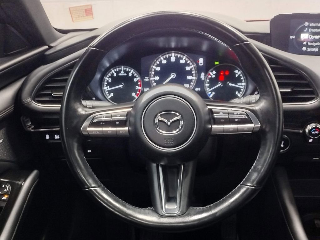 Used 2021 MAZDA MAZDA3 Hatchback w/Premium Plus Pkg image 41