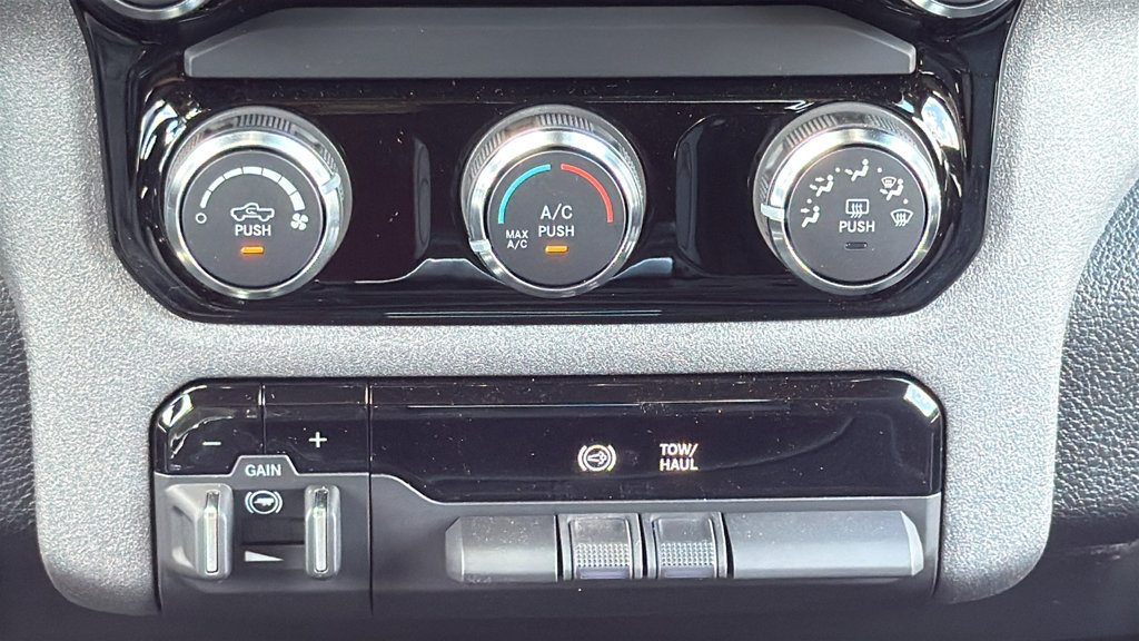 New 2027 RAM 3500 Tradesman AWD/4WD image 25