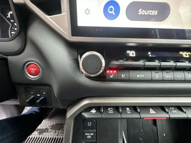 Used 2022 Toyota Tundra Limited image 14