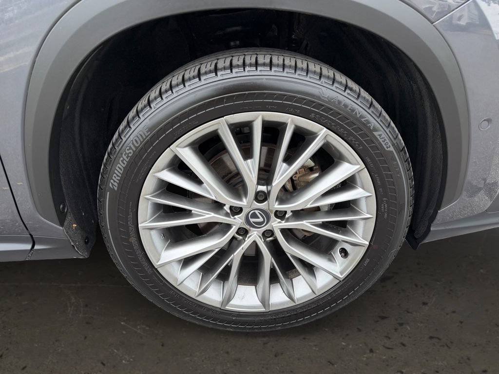 Certified 2025 Lexus NX 350 AWD w/ Rear Seat Package image 27