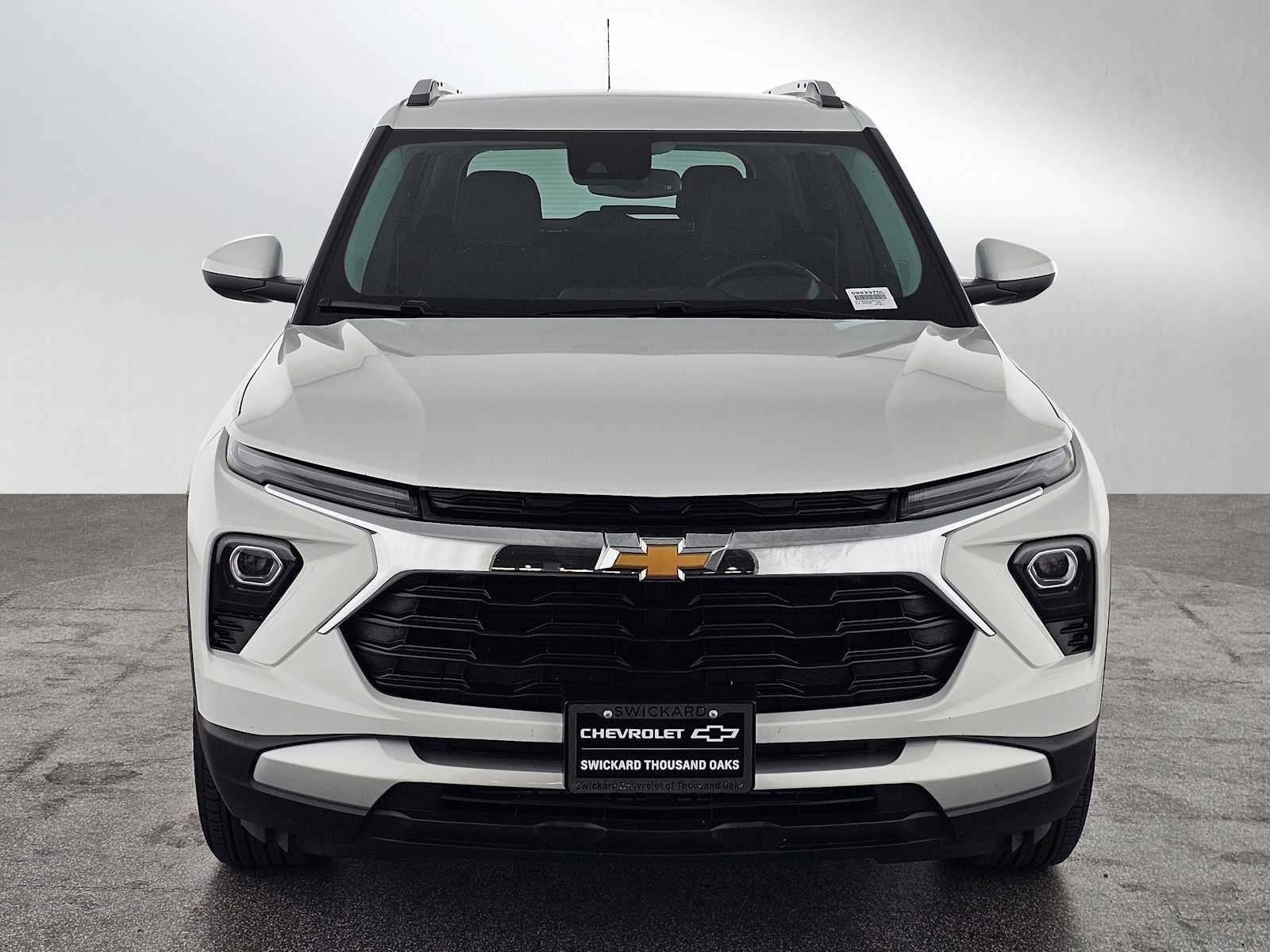 Used 2025 Chevrolet TrailBlazer LT w/ Convenience Package AWD/4WD image 8
