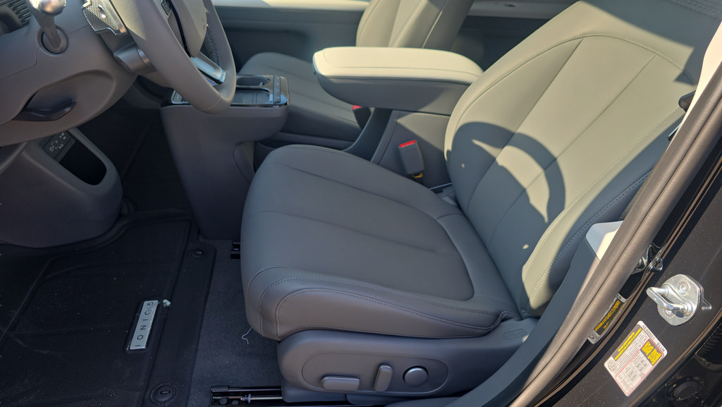 New 2026 Hyundai Ioniq 5 SEL AWD/4WD image 14