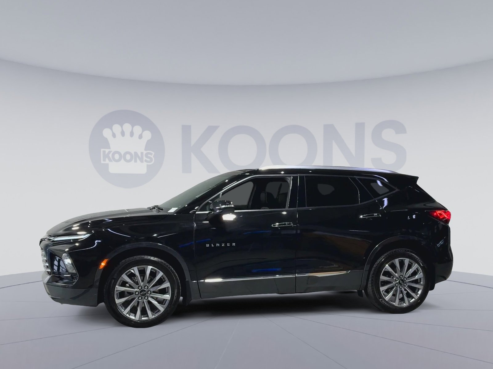 Used 2023 Chevrolet Blazer Premier w/ Driver Confidence II Package image 7