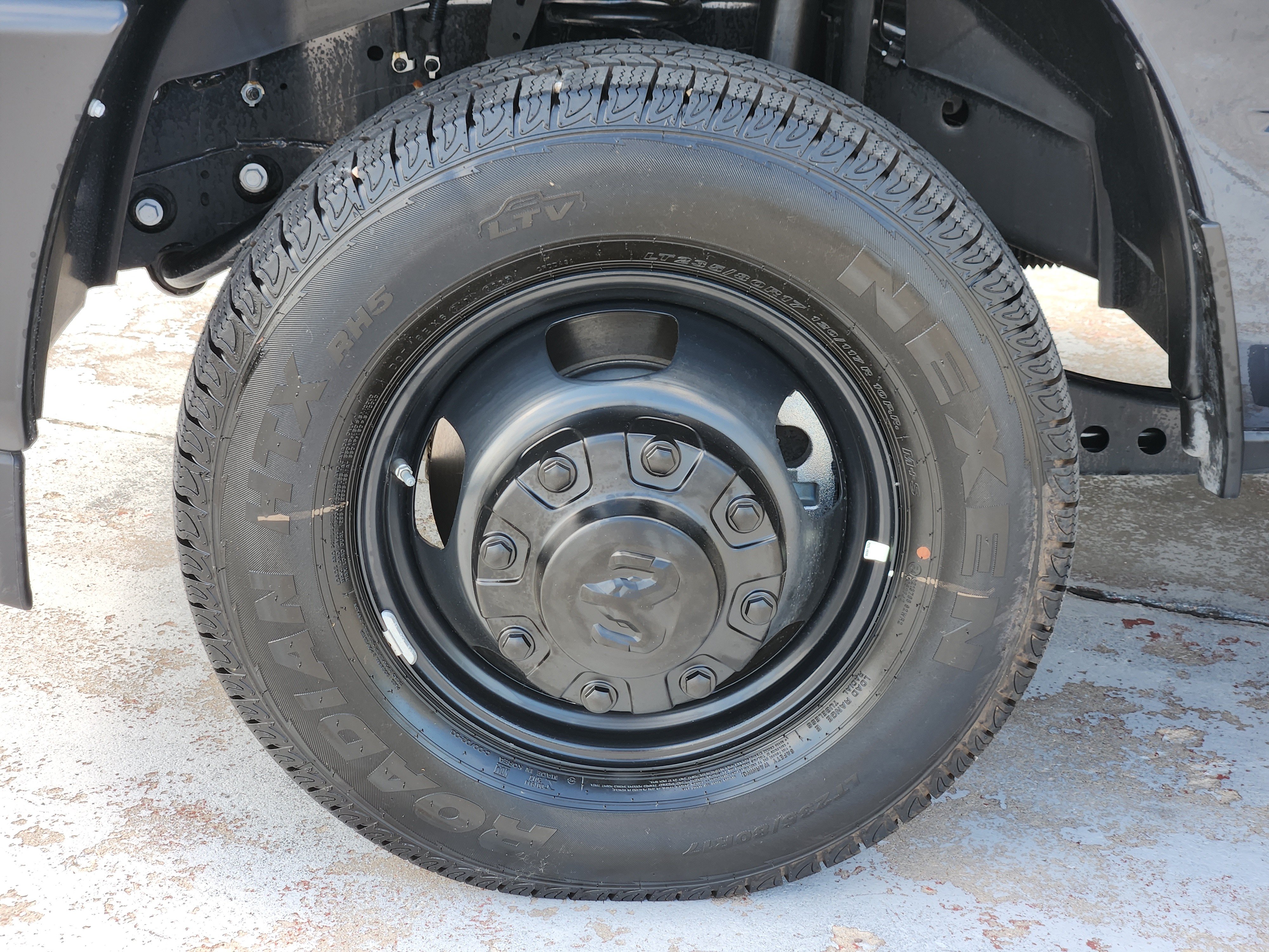 New 2026 RAM 3500 Tradesman AWD/4WD image 10